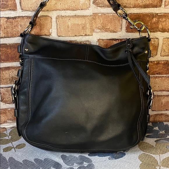 Coach Handbags - Coach Carly Hobo  Leather Shoulder Bag Euc 12669